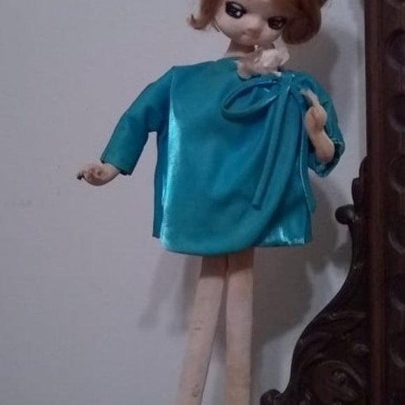 Rare 60's Retro Mod MCM Beautiful Big Eye Doll, Blue Satin Dress, Pillbox Hat - Picture 2 of 9